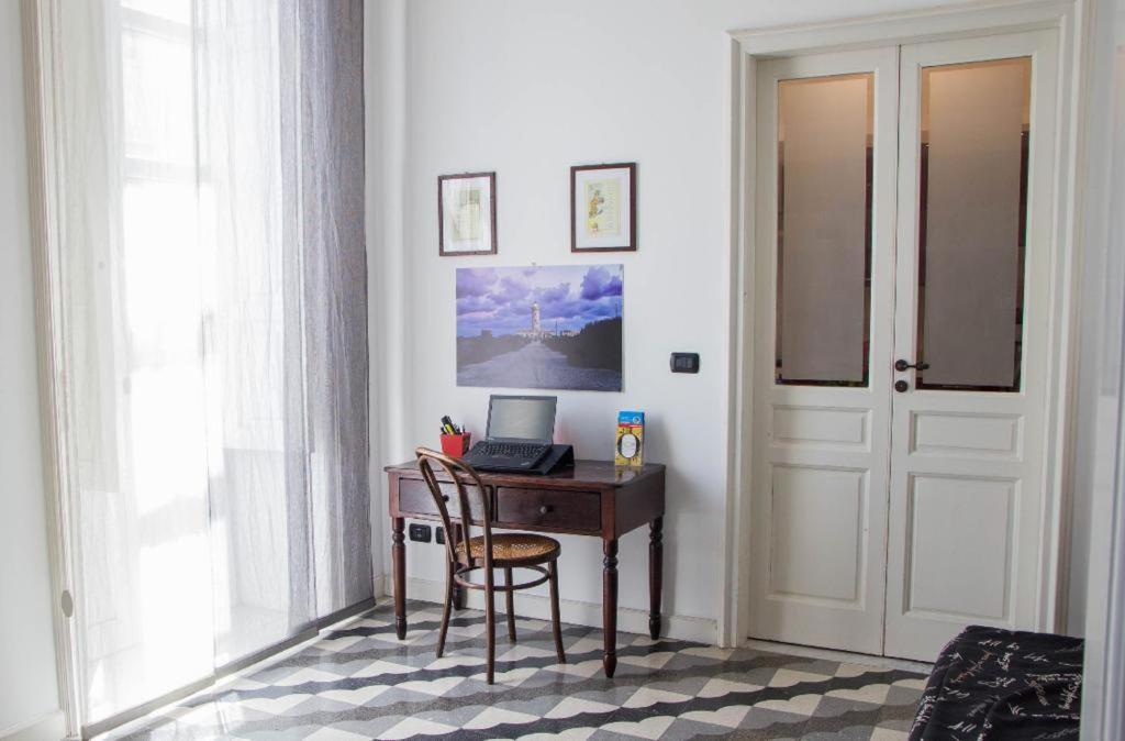 Casa Vacanze L'Altra Diaz Syracuse Bagian luar foto