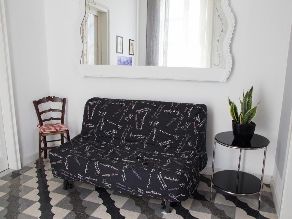 Casa Vacanze L'Altra Diaz Syracuse Bagian luar foto