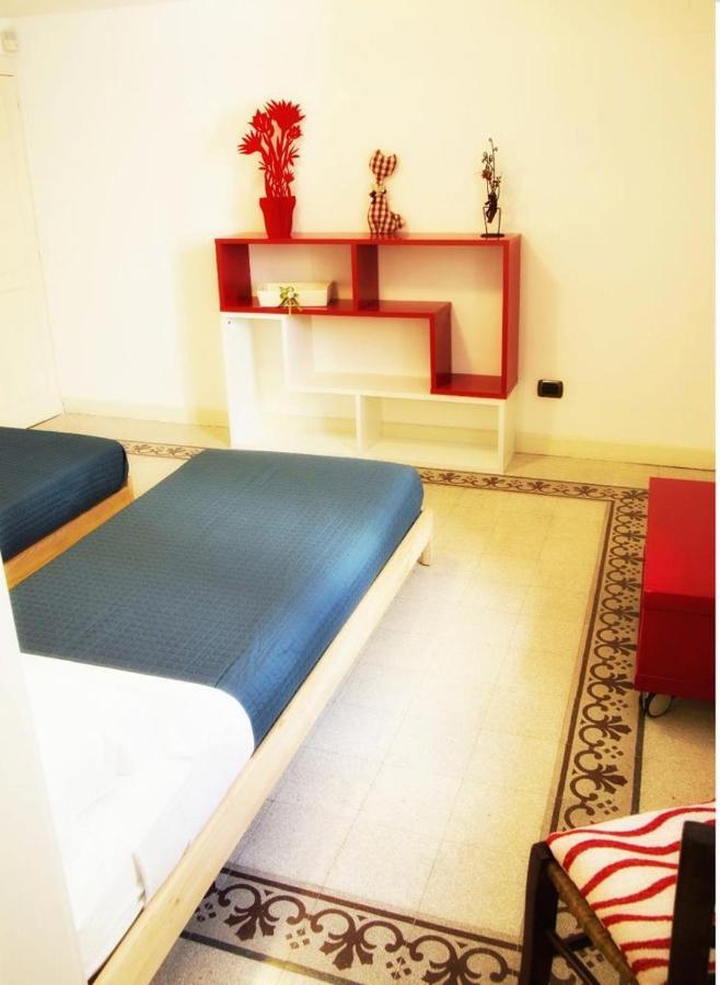 Casa Vacanze L'Altra Diaz Syracuse Bagian luar foto